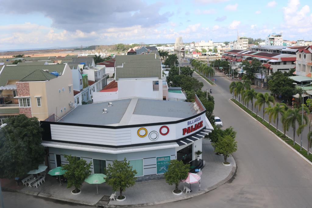 Palace Hotel Rạch Giá Buitenkant foto