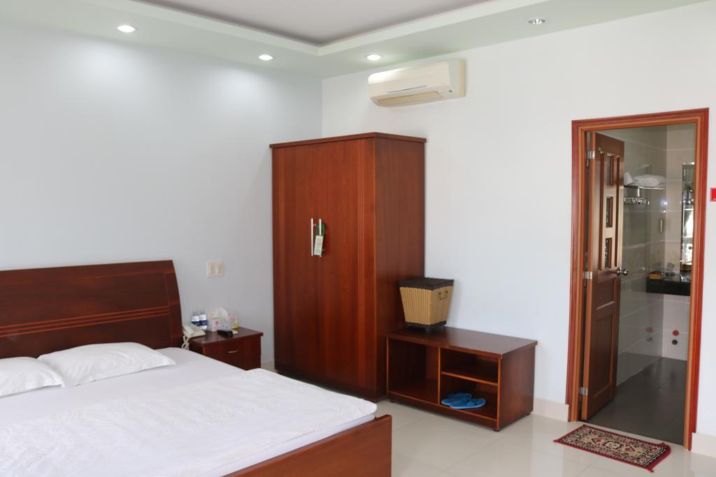 Palace Hotel Rạch Giá Buitenkant foto