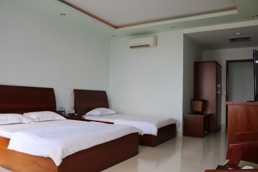 Palace Hotel Rạch Giá Buitenkant foto