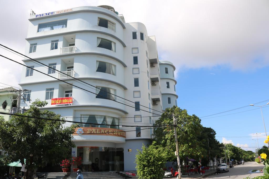 Palace Hotel Rạch Giá Buitenkant foto
