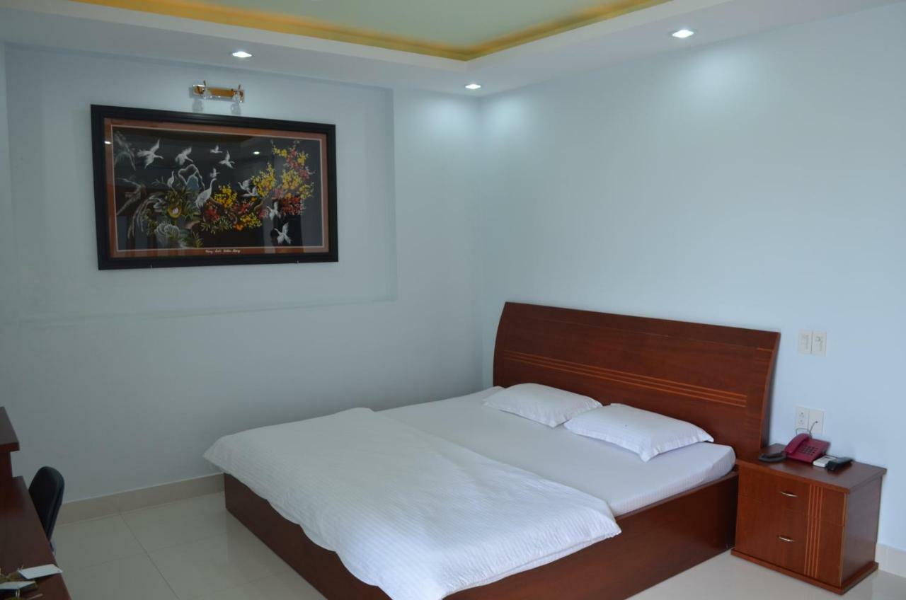 Palace Hotel Rạch Giá Buitenkant foto