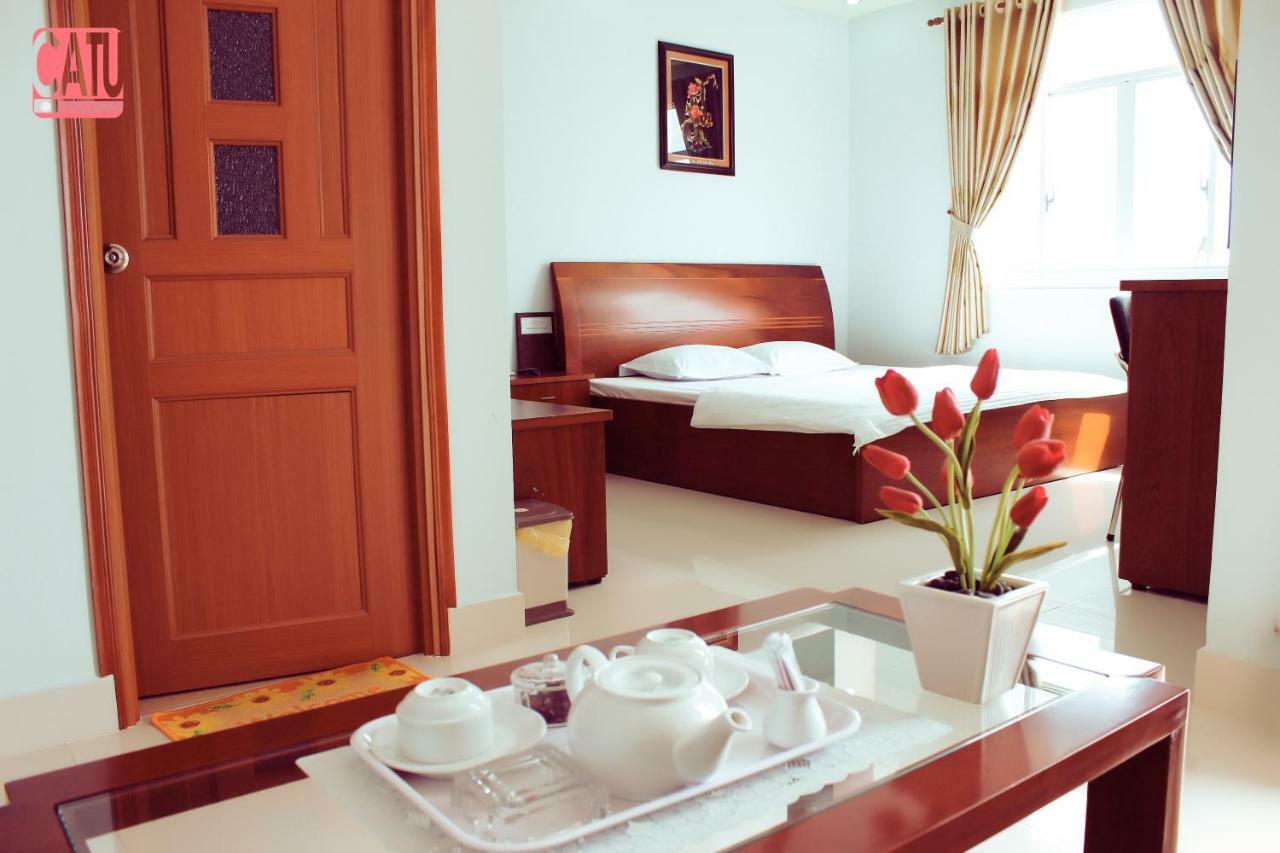 Palace Hotel Rạch Giá Buitenkant foto