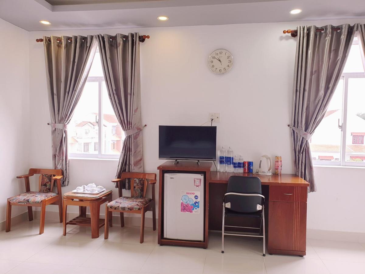 Palace Hotel Rạch Giá Buitenkant foto