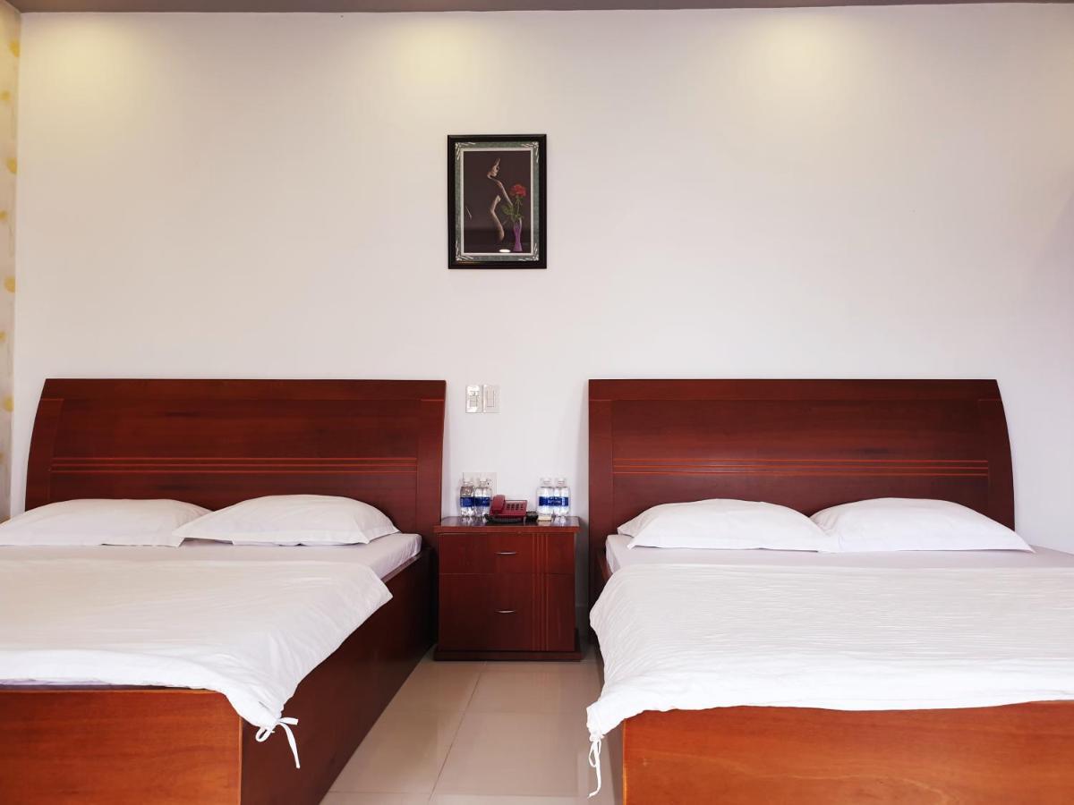 Palace Hotel Rạch Giá Buitenkant foto